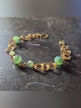 Gold Chain Bracelet with Green Faceted Beads